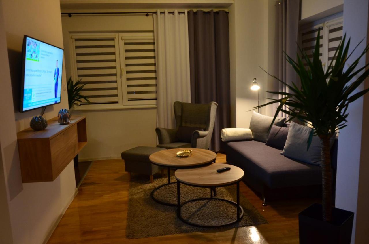 Apartament Gwiazda 303 *